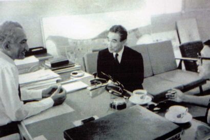 Dr. Makhlouf receives Kenzo Tange and his translator at his desk in Abu Dhabi. Image courtesy of Dr. Makhlouf.